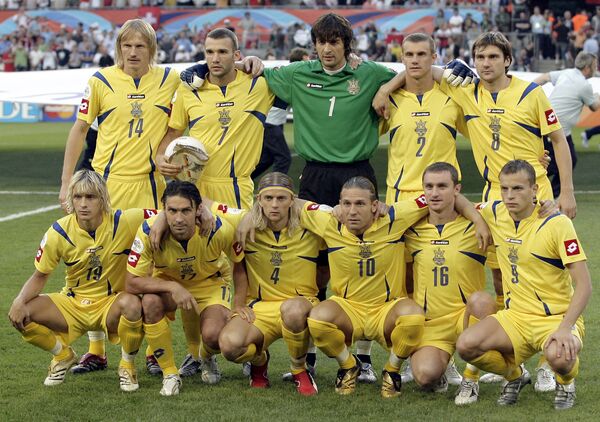 Сборная Украины по футболу на чемпионате мира 2006 года. Андрей Гусин - в верхнем ряду слева