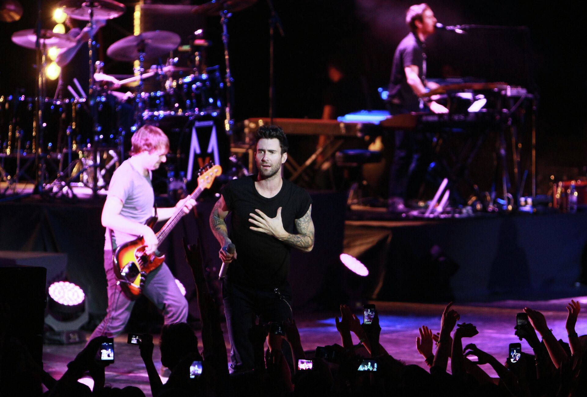 Солист группы Maroon 5 Адам Левин - РИА Новости, 1920, 30.06.2025