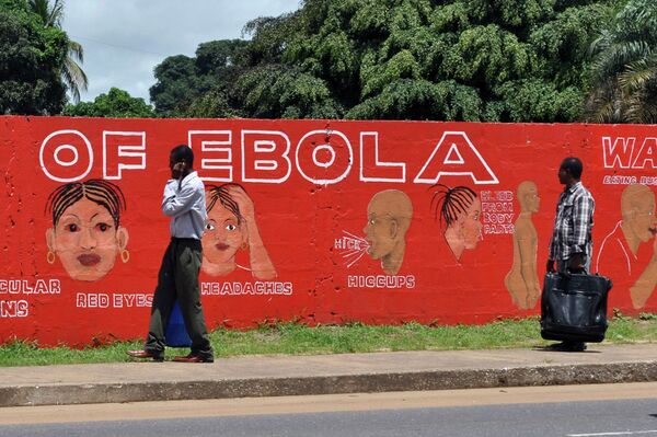 Симптомы лихорадки Эбола на заборе