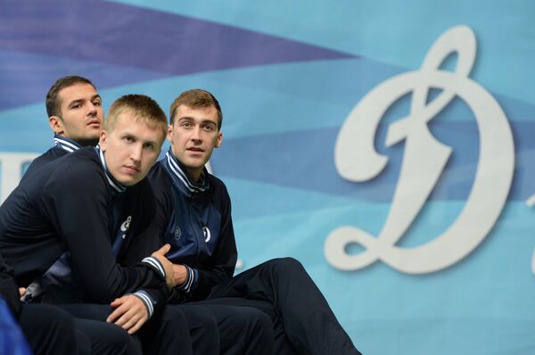 Игроки ВК Динамо (Москва) Александр Маркин, Дмитрий Щербинин и Денис Бирюков (слева направо)