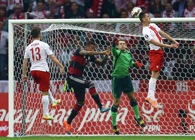 Игровой момент матча Польша - Германия