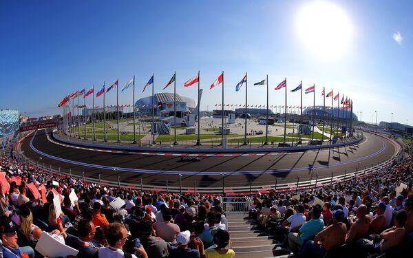 Вид Сочи Автодрома на российском этапе чемпионата мира по кольцевым автогонкам в классе Формула-1