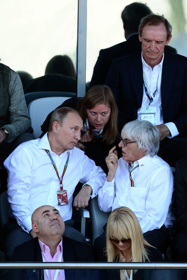 Владимир Путин и Берни Экклстоун (слева направо)