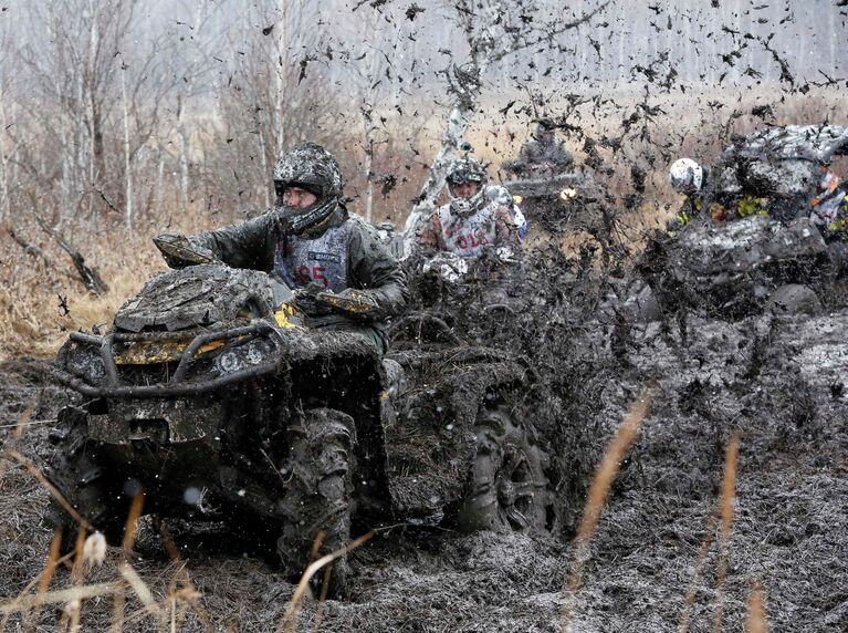 Гонщики во время соревнований Kings of the Off-road