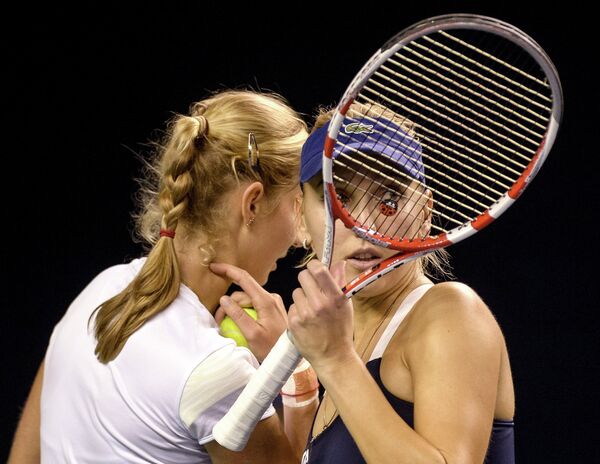 Российские теннисистки Екатерина Макарова (слева) и Елена Веснина