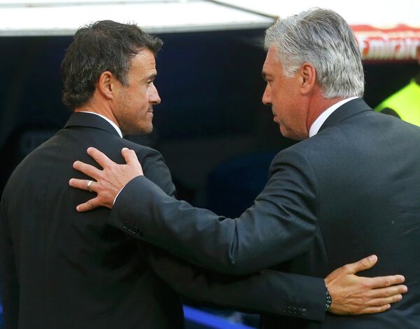 Главный тренер Барселоны Луис Энрике и главный тренер мадридского Реала Карло Анчелотти (слева направо)