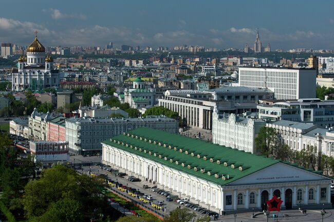 Вид на здание центрального выставочного зала Манеж