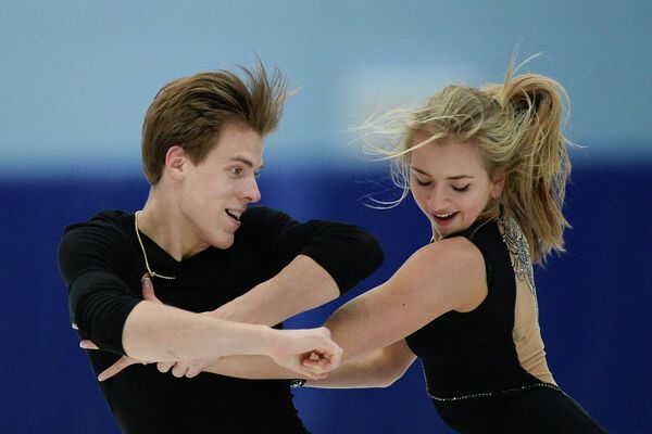 Российская танцевальная пара Виктория Синицина и Никита Кацалапов на тренировке.