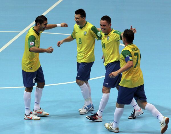 Игроки сборной Бразилии по мини-футболу