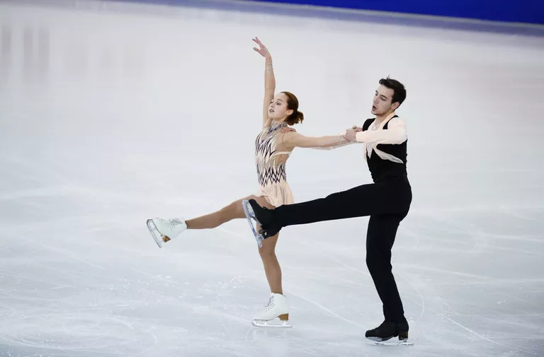 Камилла Гайнетдинова и Сергей Алексеев Камилла Гайнетдинова и Сергей Алексеев