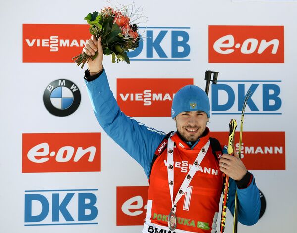 Антон Шипулин (Россия), занявший 2-е место в гонке преследования среди мужчин на третьем этапе Кубка мира по биатлону