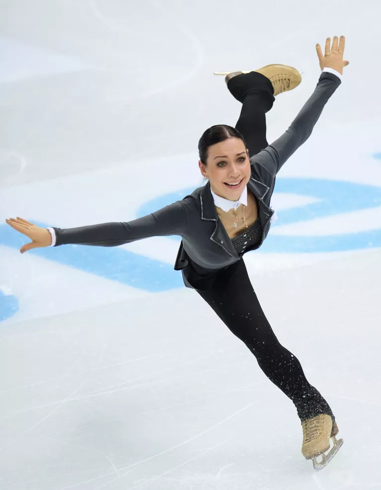 Алена Леонова выступает в короткой программе женского одиночного катания на чемпионате России Алена Леонова выступает в короткой программе женского одиночного катания на чемпионате России