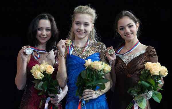 Елизавета Туктамышева, Елена Радионова, Евгения Медведева (слева направо)