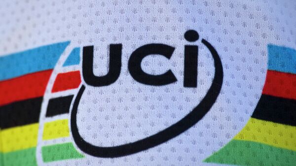 Логотип UCI