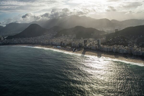 Вид на пляж Копакабана в Рио-де-Жанейро