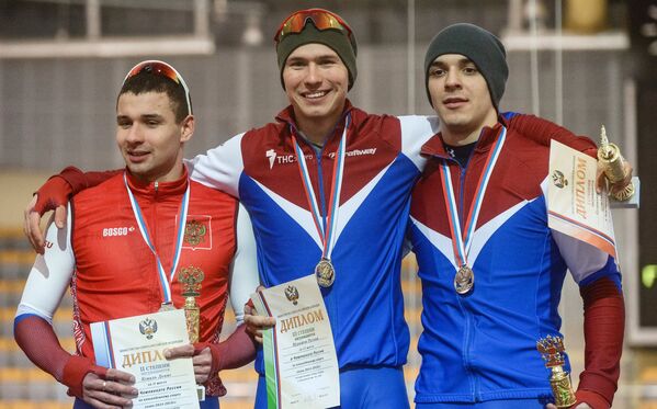 Денис Коваль – 2-е место, Павел Кулижников – 1-е место, Руслан Мурашов – 3-е место (слева направо)