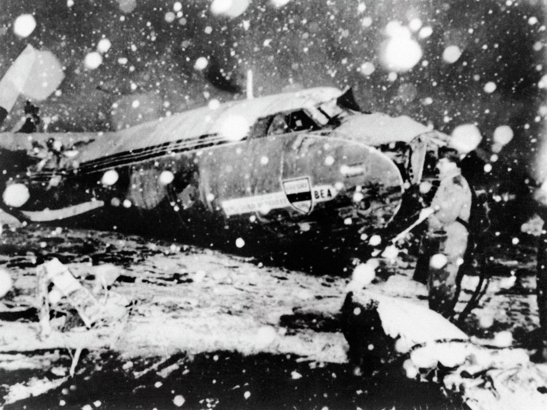 Самолет с командой Манчестер Юнайтед на борту, разбившийся 6 февраля 1958 года в мюнхенском аэропорту - РИА Новости, 1920, 06.02.2020