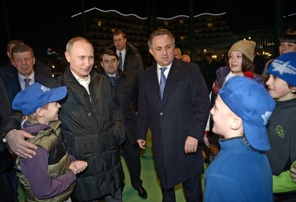Президент РФ В.Путин посетил Всероссийский детский центр в Сочи