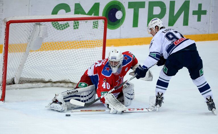 Игровой момент матча ЦСКА - Динамо (Москва)