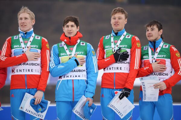 Российские биатлонисты Александр Дедюхин, Виктор Третьяков, Эдуард Латыпов, Александр Поварницын (справа налево)