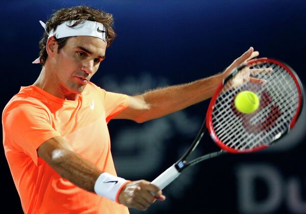 Роджер Федерер на теннисном турнире в Дубае