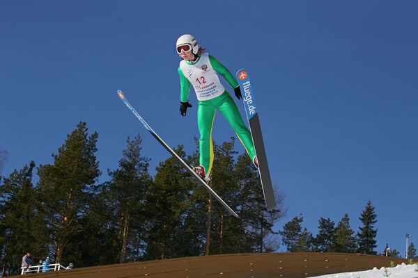Летающая лыжница на Спартакиаде учащихся России