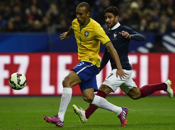 Игровой момент матча Бразилия - Франция