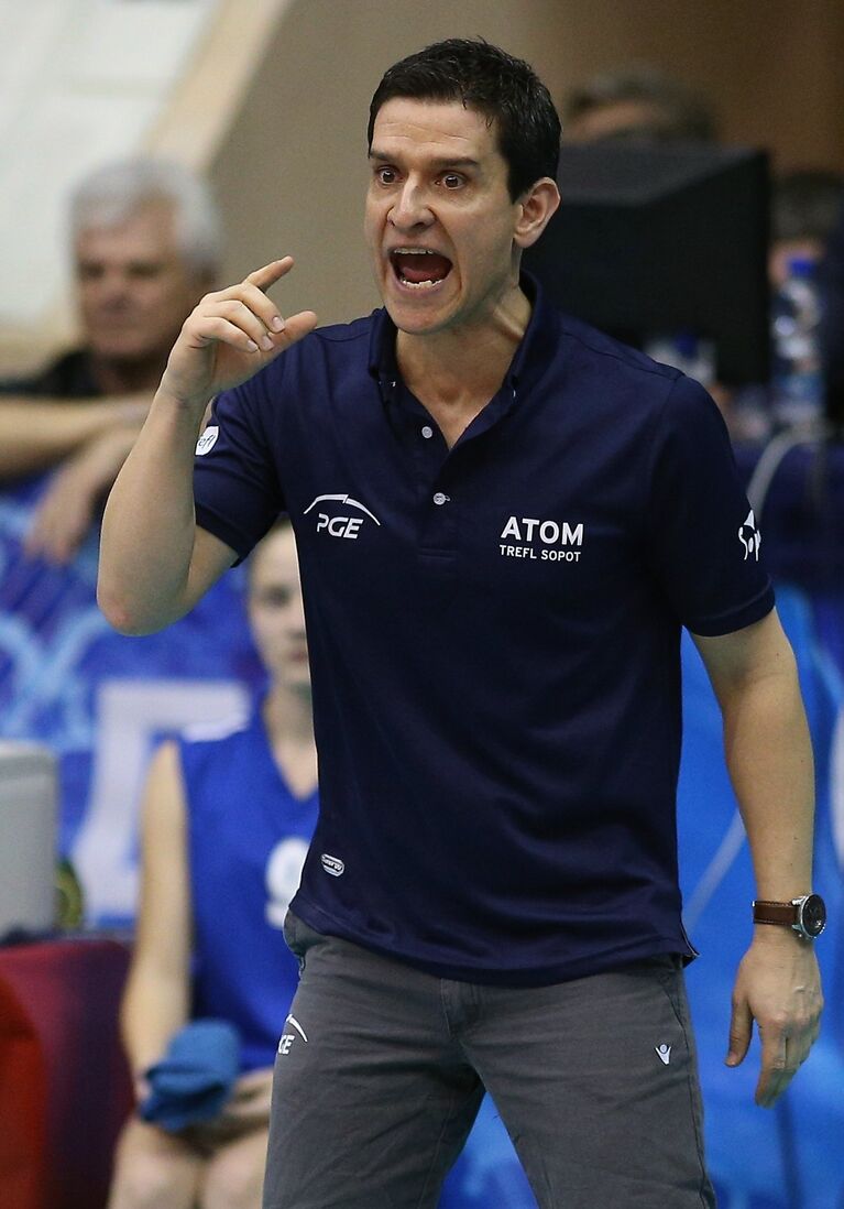 Главный тренер ВК Атом Трефль Лоренцо Мицелли Главный тренер ВК Атом Трефль Лоренцо Мицелли