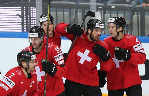 Хоккеисты сборной Швейцарии