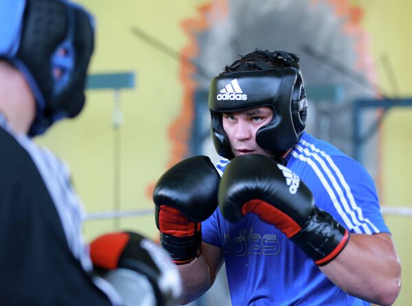 Российский боксер Денис Бойцов на тренировке (Фото из архива)