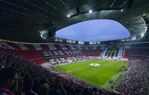 Стадион Альянц Арена перед матчем Бавария - Барселона