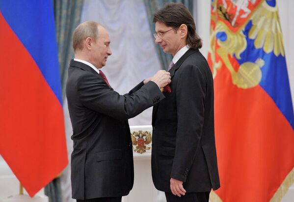 Президент России Владимир Путин и Леонид Федун