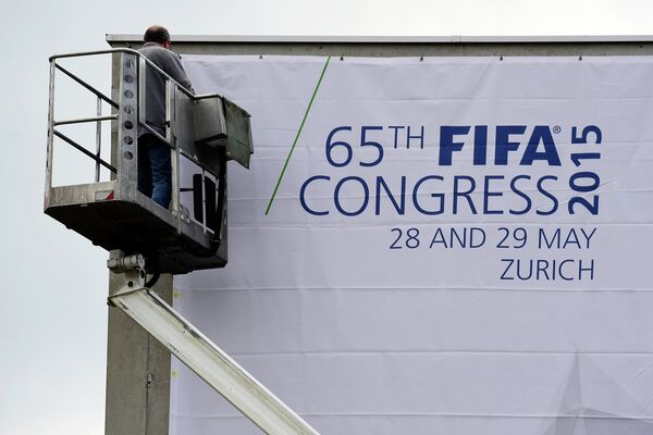 Подготовка здания Международной федерации футбола (ФИФА) в Цюрихе к 65-му конгрессу ФИФА