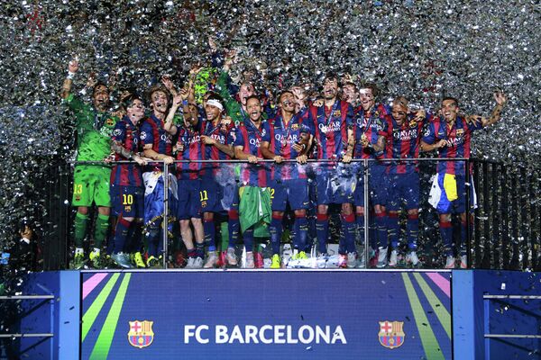 Игроки Барселоны после победы в финальном матче Лиги чемпионов сезона 2014/15
