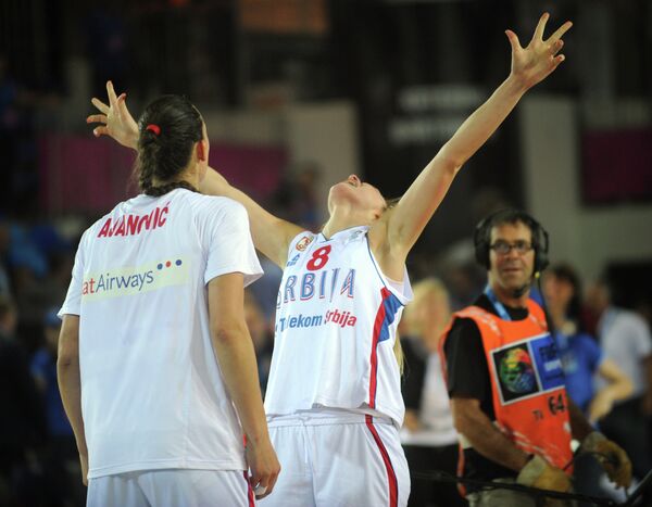 Баскетболистки сборной Сербии