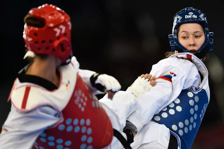 Слева направо: Марина Конева (Украина) и Ольга Иванова (Россия) Слева направо: Марина Конева (Украина) и Ольга Иванова (Россия)