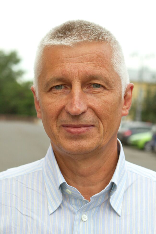 Главный тренер олимпийской сборной по прыжкам на батуте Николай Макаров