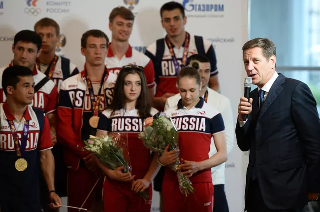 Первый заместитель председателя Государственной Думы Федерального Собрания РФ, президент Олимпийского комитета России Александр Жуков на торжественной церемонии встречи сборной России, прибывшей с I Европейских игр