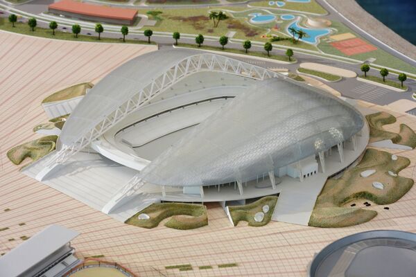 Макет олимпийского стадиона Фишт в Олимпийском парке в Сочи