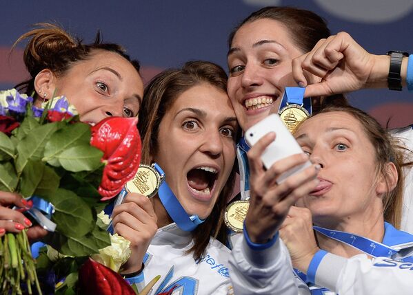 Рапиристки сборной Италии: Франческа Ди, Арианна Эрриго, Мартина Батини и Валентина Веззали (слева направо)