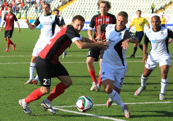 Игровой момент матча Амкар - Краснодар