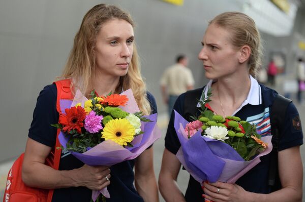 Синхронистки Наталья Ищенко (слева) и Светлана Ромашина