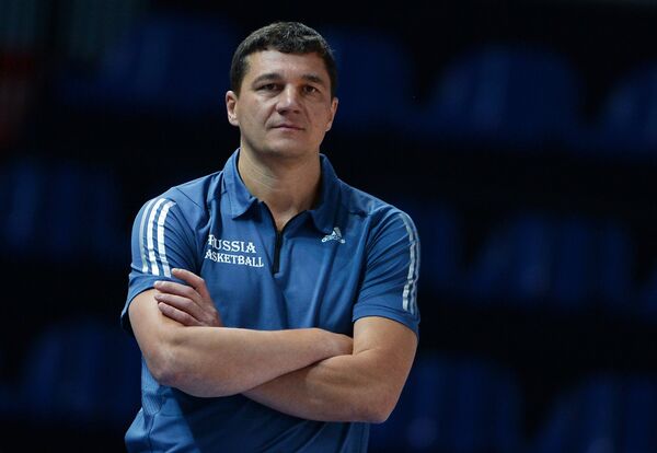 Главный тренер баскетбольной юниорской женской сборной России Дмитрий Донсков