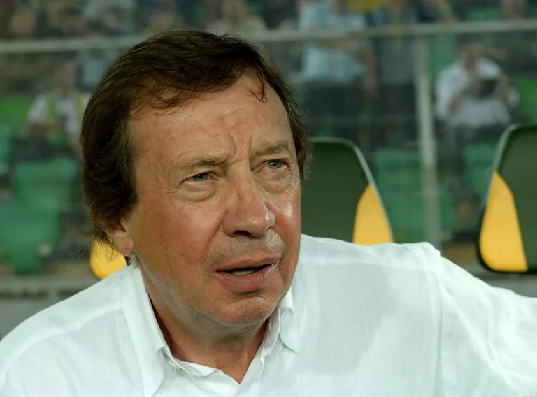 Главный тренер Анжи Юрий Семин