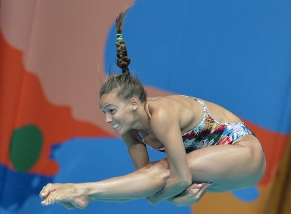 Таня Каньотто (Италия) в соревнованиях по прыжкам в воду с трамплина 1 м среди женщин на XVI чемпионате мира по водным видам спорта в Казани