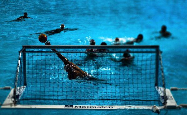 Игрок сборной Хорватии Дамир Бурич в матче первого предварительного раунда по водному поло среди мужчин между сборными Хорватии и Бразилии