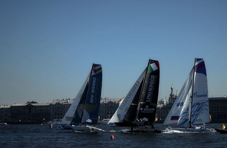 Шестой этап регаты Extreme Sailing Series на скоростных парусных катамаранах класса Extreme40 в Санкт-Петербурге