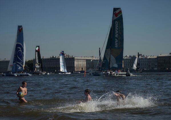 Шестой этап регаты Extreme Sailing Series на скоростных парусных катамаранах класса Extreme40 в Санкт-Петербурге