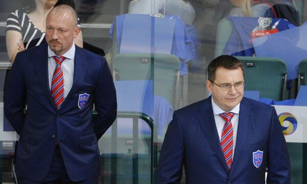 Тренер СКА Максим Соколов (слева) и главный тренер СКА Андрей Назаров
