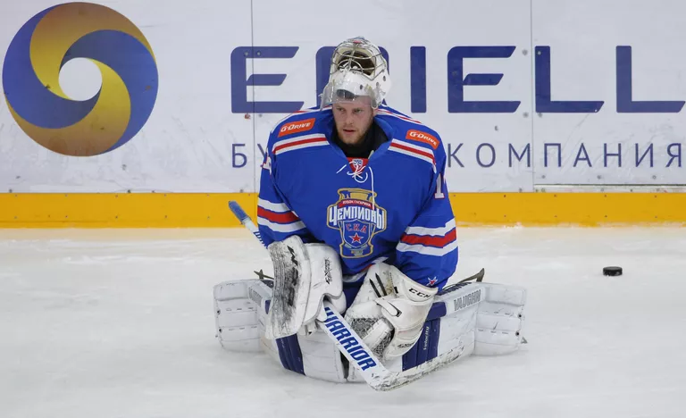 Вратарь СКА Микко Коскинен Вратарь СКА Микко Коскинен